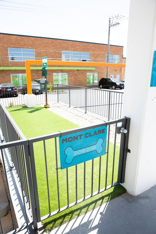 Mont Clare Apartments Harwood Heights, IL