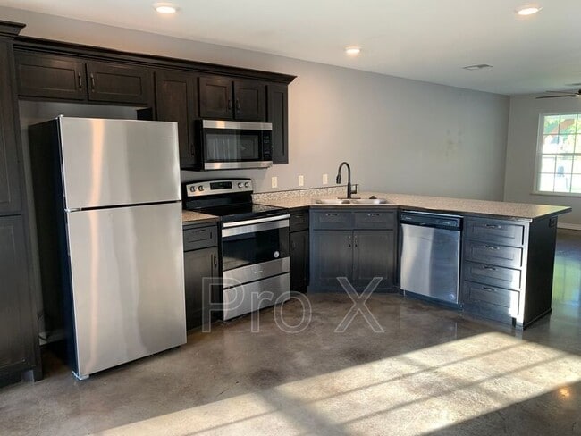 Photo - 401 N Elliott St Unit Apt B