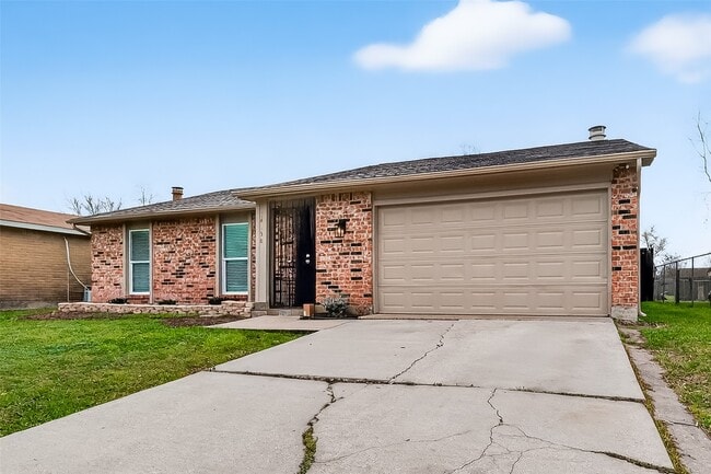 Photo - 14238 Pinewest Dr