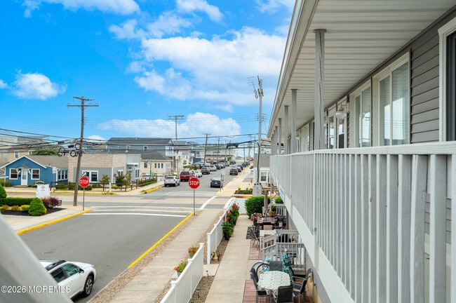 1713 Boulevard Unit 7