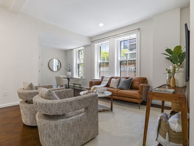Photo - 2A Wellington St Condo Unit 2