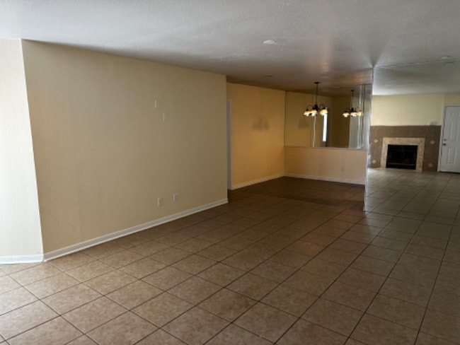 Photo - 9797 Leawood Blvd