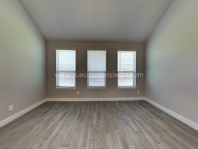 Photo - 1024 Meadowlark Ave
