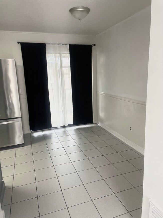 Photo - 710 Legion Dr