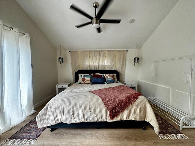 Photo - 1222 E Crawford St Unidad B