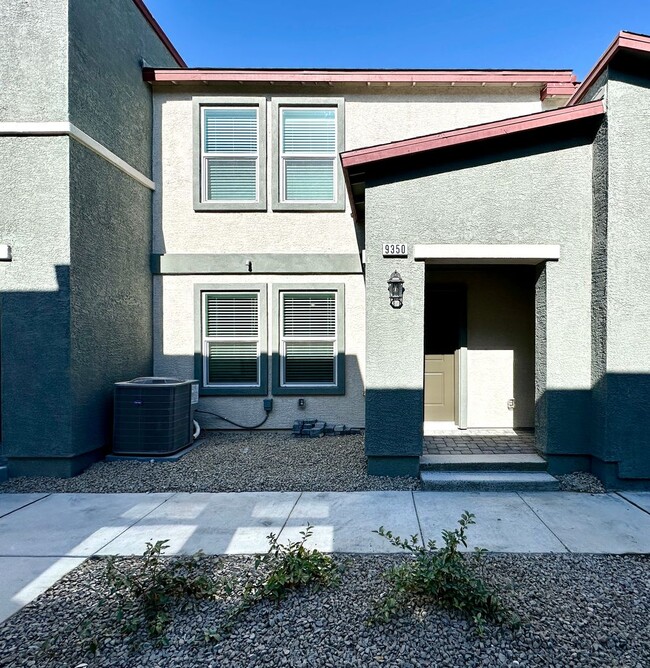 Serene Fort Apache - Serene Fort Apache Townhome