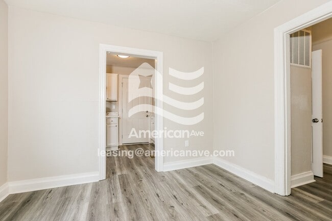 Photo - 1801 Vance St