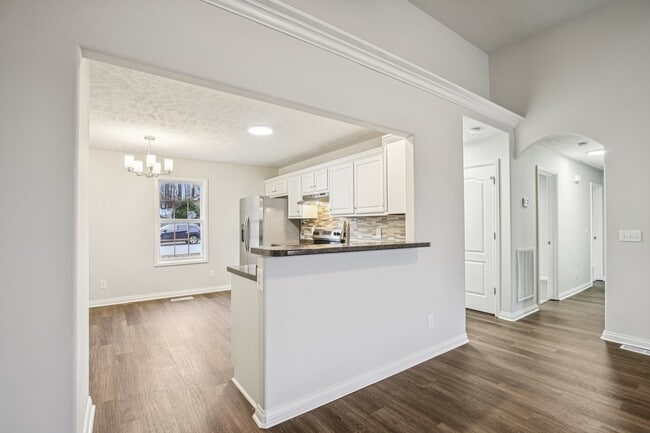 Photo - 205 Christine Dr