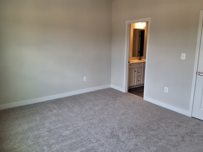 Photo - 16148 Hyde Pk Pl