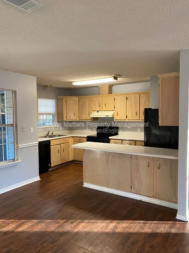 Photo - 5746 Rolling Hills Dr