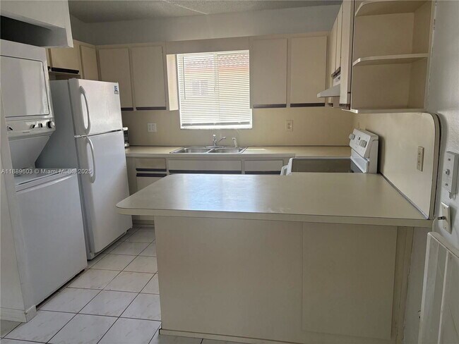 Photo - 2258 W 74th St Unit 2029