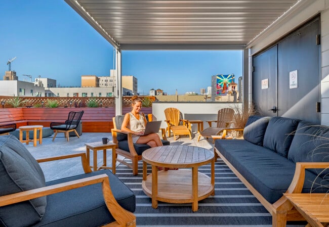 Rooftop Pergola Seating