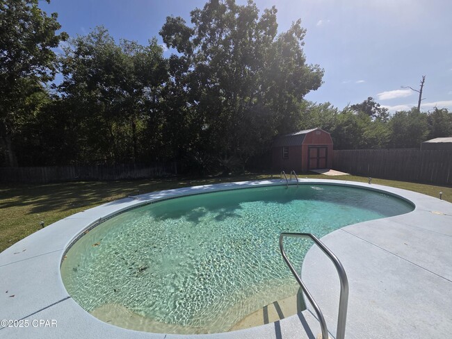 Photo - 1303 Sutherland Ct