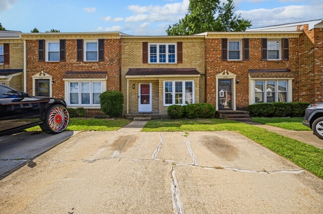 Building Photo - 5589 Campus Dr