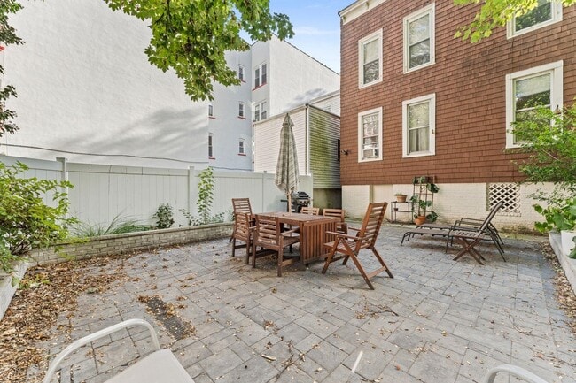 Photo - 44 BOORAEM Ave Unit Apt 1