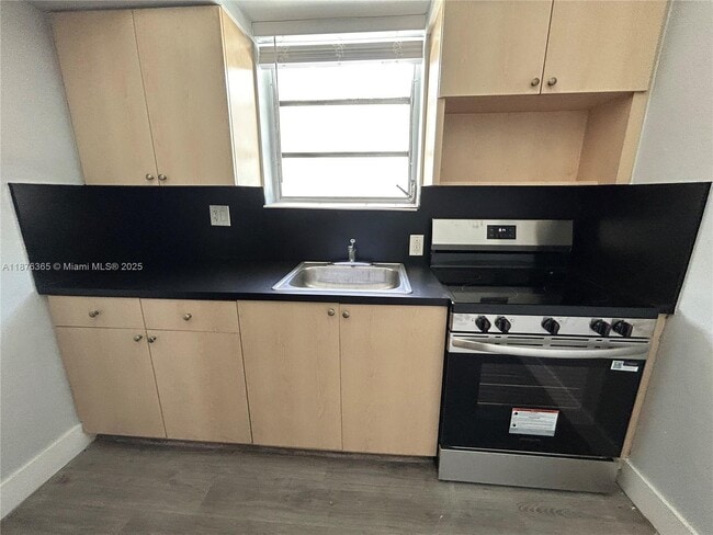 Photo - 1334 Alton Rd Unit B6