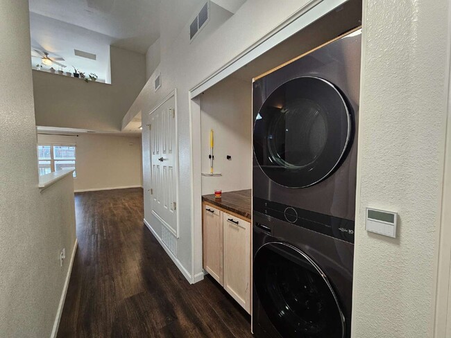 Photo - 18721 E Water Dr Unidad D