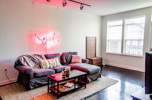 Photo - 501 N Walnut