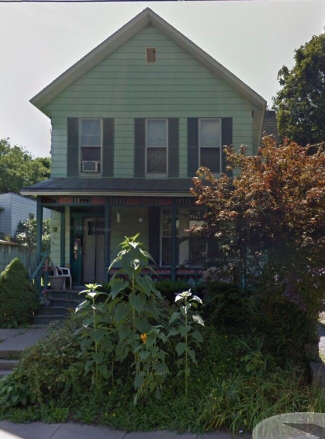 Building Photo - 16-18 Orchard Street Unit Apt 1