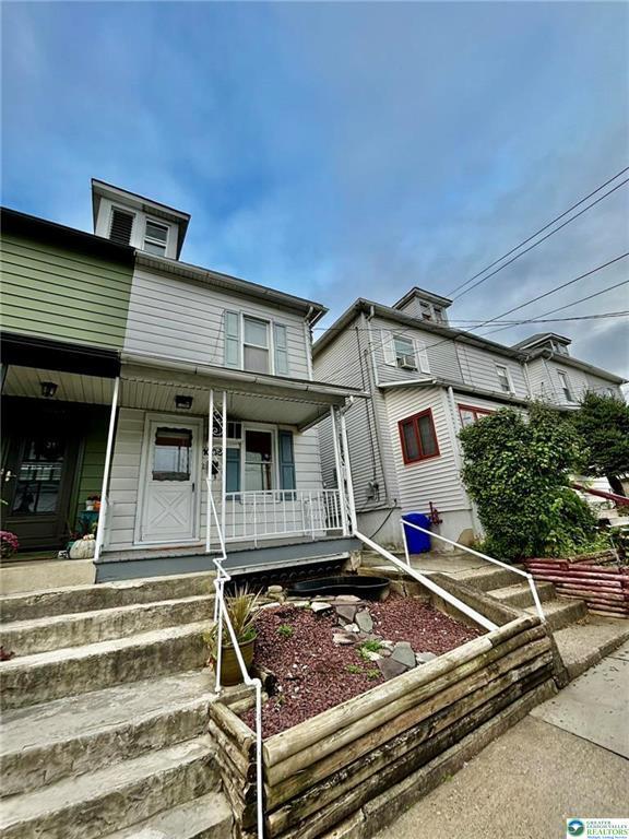 Photo - 1006 Center St