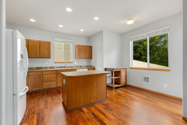Photo - 22618 7th Pl W