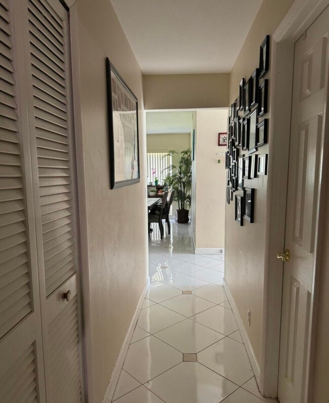 Photo - 700 NW 48th Ave