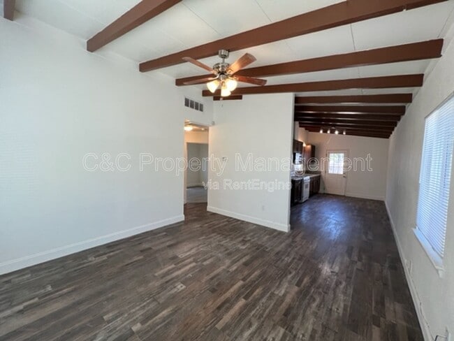 Photo - 2119 E Griffith Way