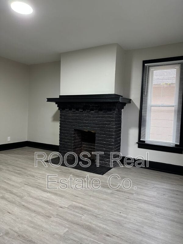 Photo - 98-100 N Hague Ave