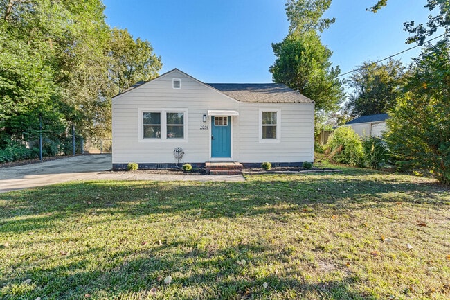 Building Photo - 2014 Lanier Dr