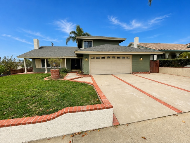 Building Photo - Spacious Corner Lot Home in Desirable Ventura Neighborhood!