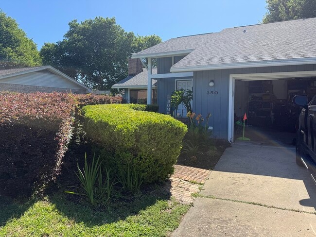Building Photo - 350 Sailfish Dr