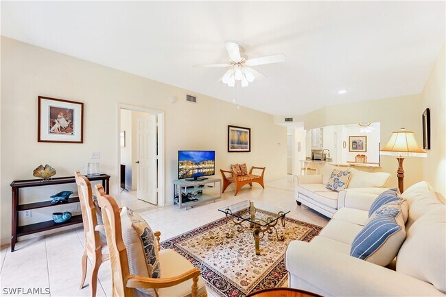 Photo - 829 Tanbark Dr Unit 104