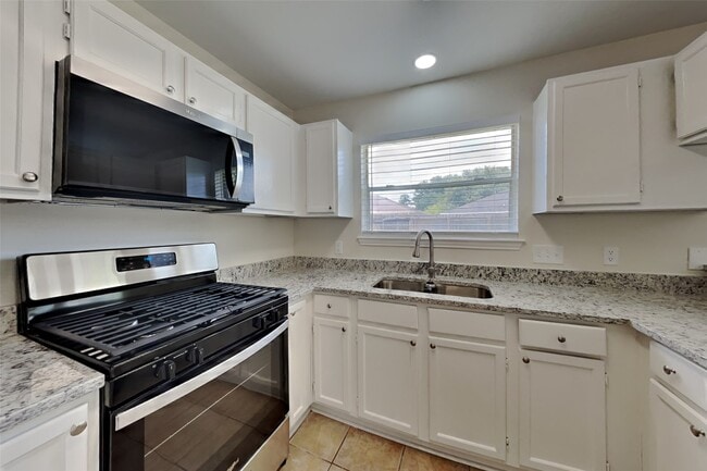 Photo - 2631 Sherwood Hollow Ln