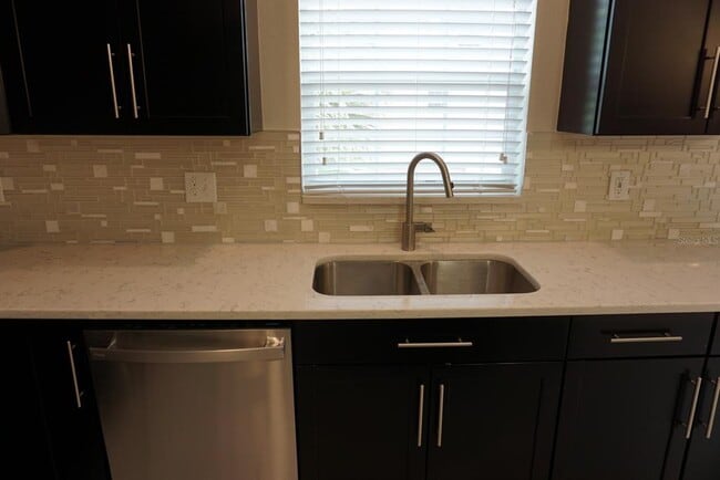 Photo - 1535 W Cass St