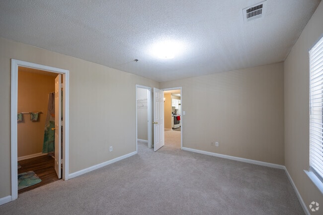 2BR, 2BA - 1280SF - Walden Pointe