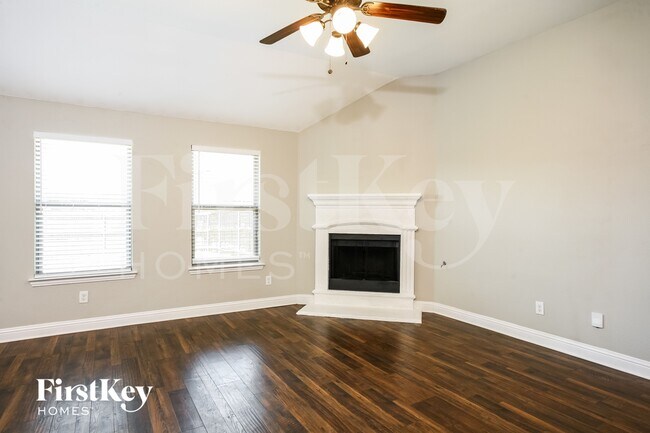 Photo - 1108 Colonial Dr