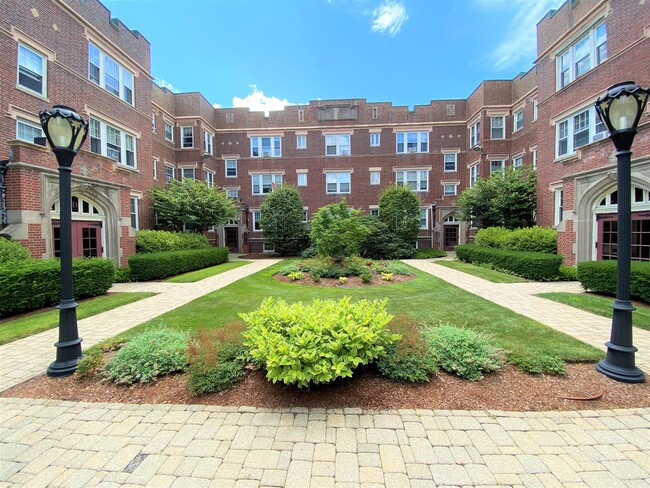 Photo - 520 High St Apartments Unit 33B