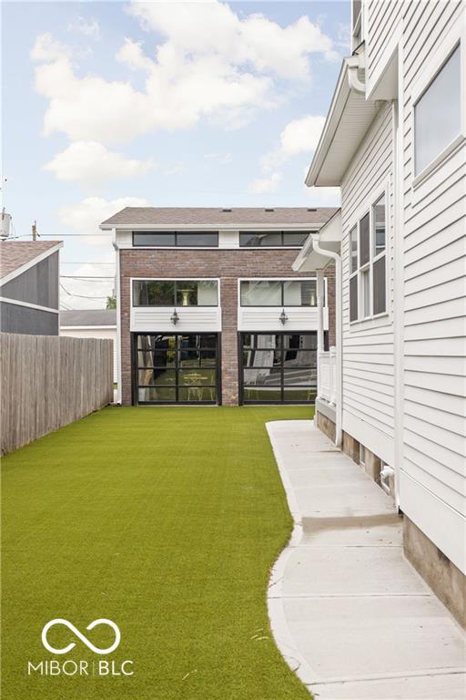 Photo - 929 Sanders St