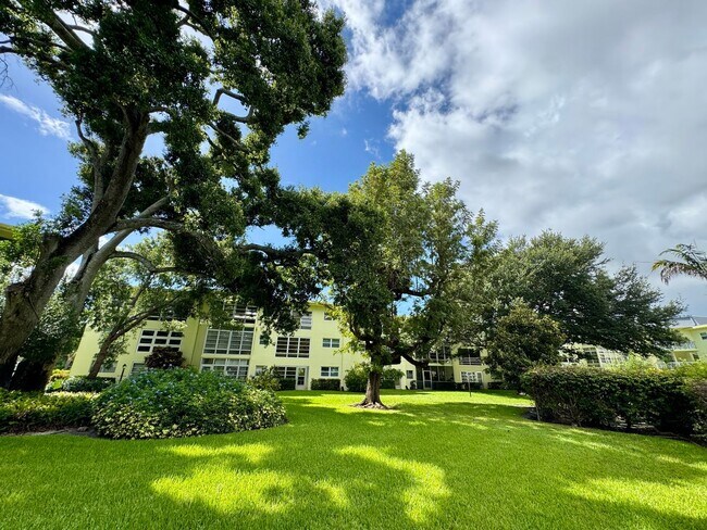 1100 Ponce De Leon Cir Unit E306