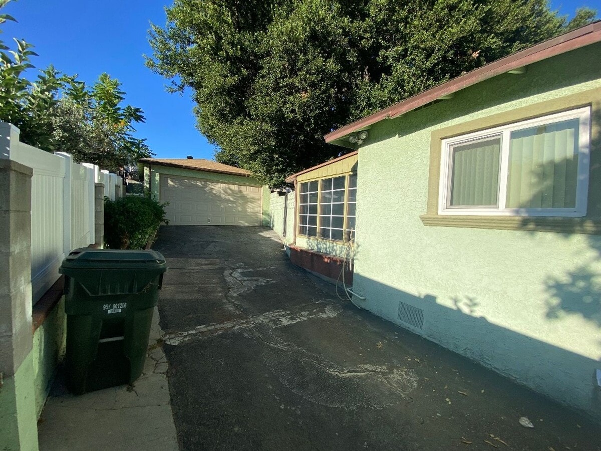 Photo - Coming Soon House in La Crescenta-Montrose