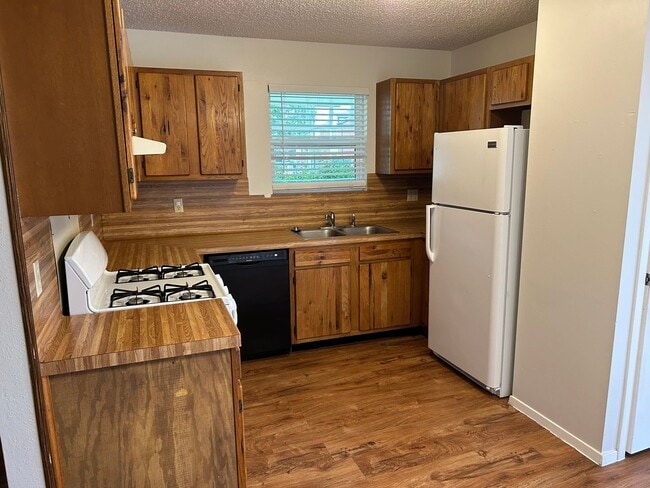 Photo - 1918 Gracy Farms Ln Unit B