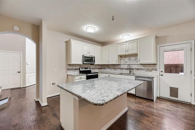 Photo - 317 Gershwin Way