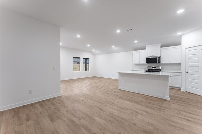 Photo - 4611 W Barhem Dr