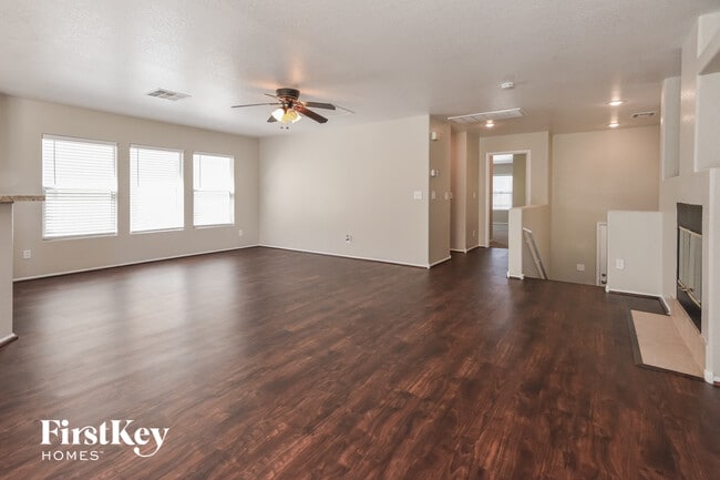 Photo - 613 Belsay Castle Ct