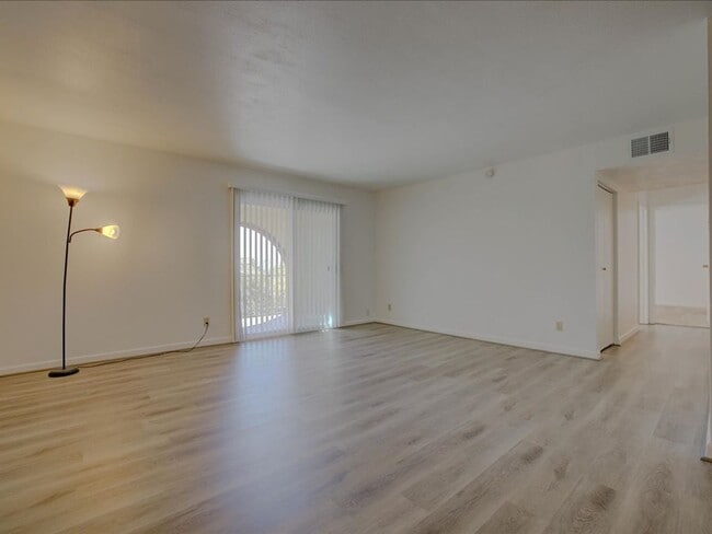 Photo - 2 Bedroom, 2 Bath Unit 608