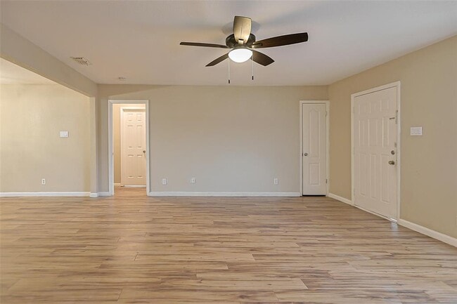 Photo - 111 Branch View Dr