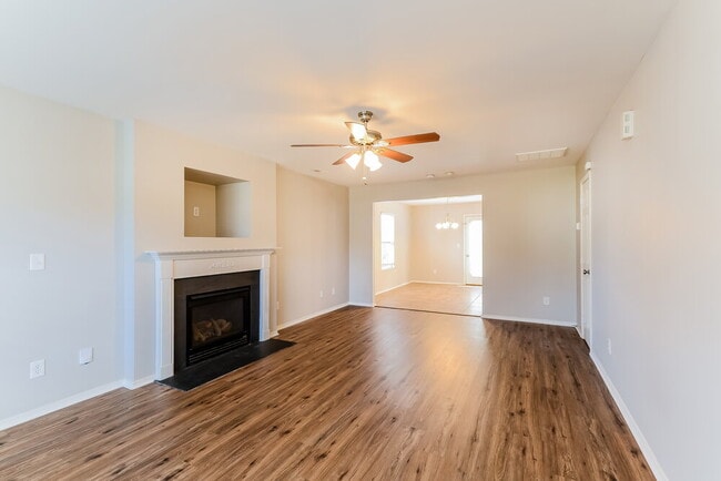 Photo - 4387 Joseph Samuels Dr