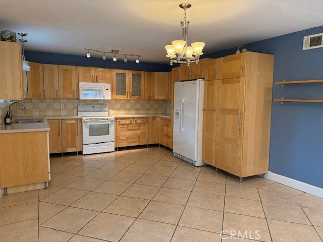 Photo - 22648 Mobile St