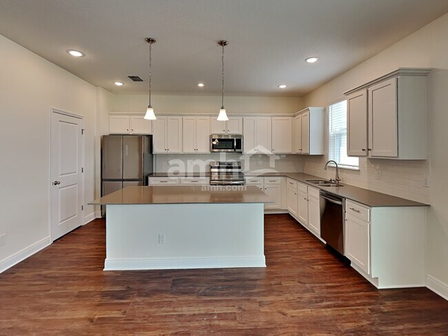 Photo - 2805 Ponds Trl