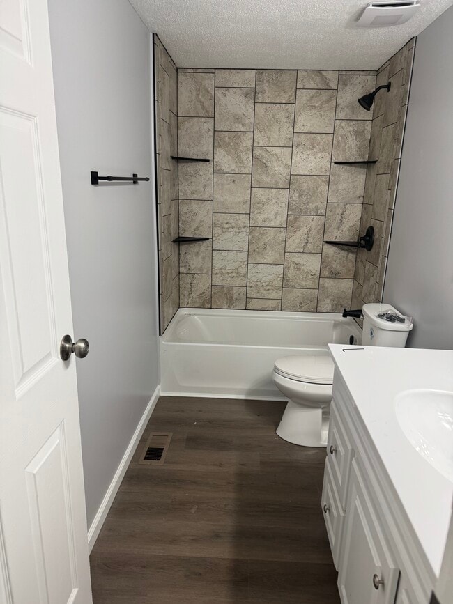 Photo - 110 Aleshire Farm Cir